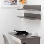 Baltic & Forest With Parking By Renters