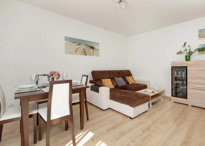 Baltic & Forest With Parking By Renters Apartament *