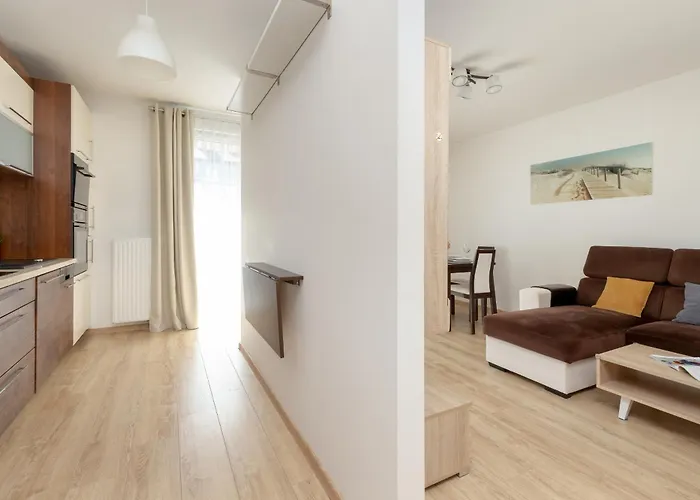 Baltic & Forest With Parking By Renters *