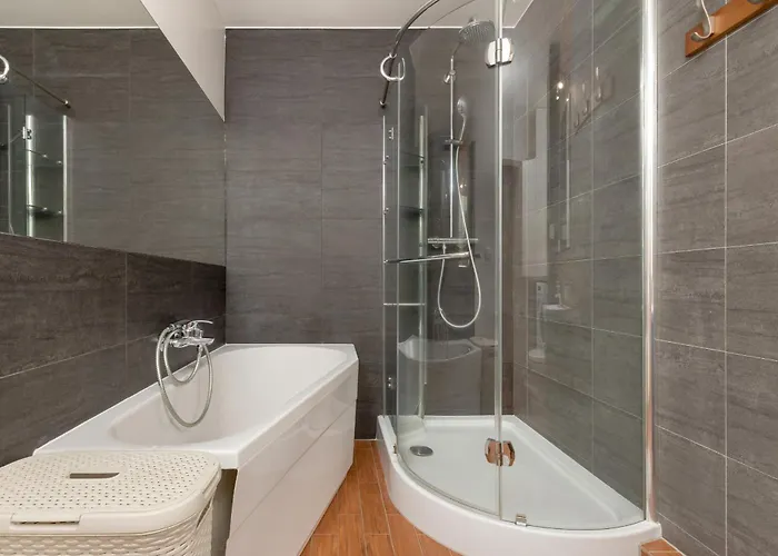 Baltic & Forest With Parking By Renters Apartament *